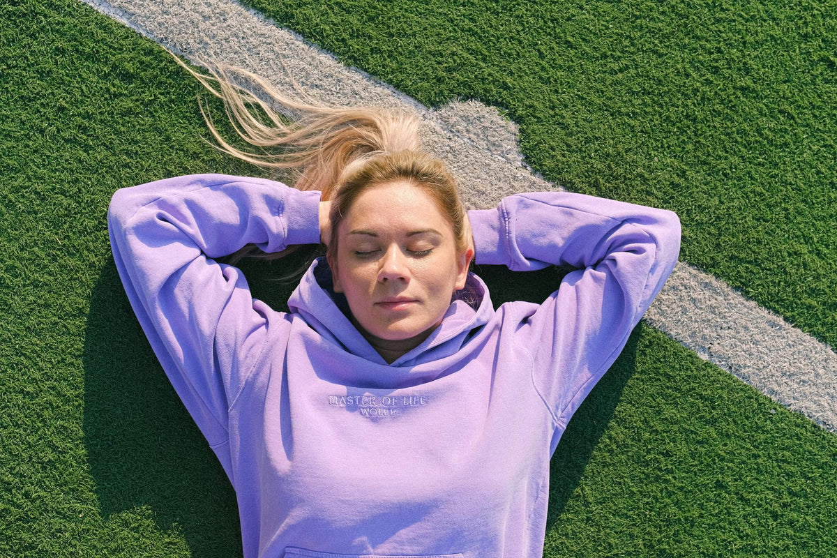 Toptan Mavi Polar Sweatshirt: Butikler Için Sezon Rehberi